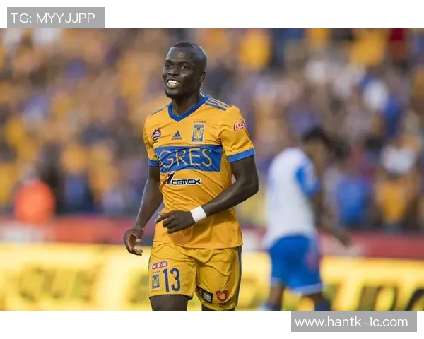 《十大球星巅峰对决揭示天下足球新格局球迷热议不断》