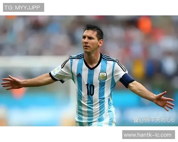 从球场传奇到时代符号：足球巨星的辉煌历程回顾