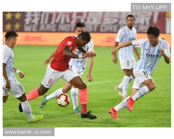 足球明星中最帅的球员是谁 他的魅力如何征服全世界球迷 足球明星中最帅的球员是谁 他的魅力如何征服全世界球迷