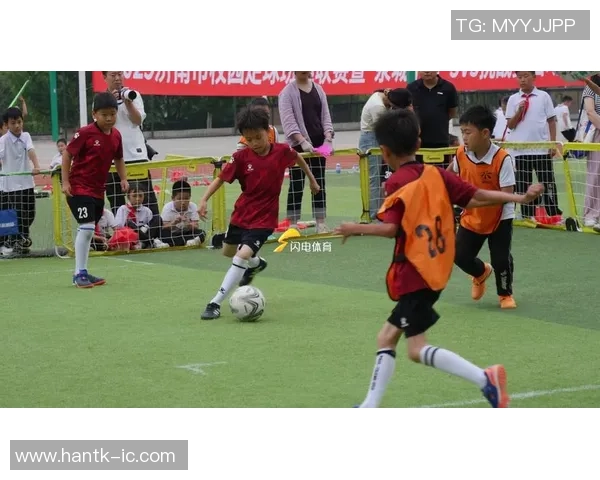 足球星跳：创新玩法引领未来体育新潮流的跨界体验与挑战