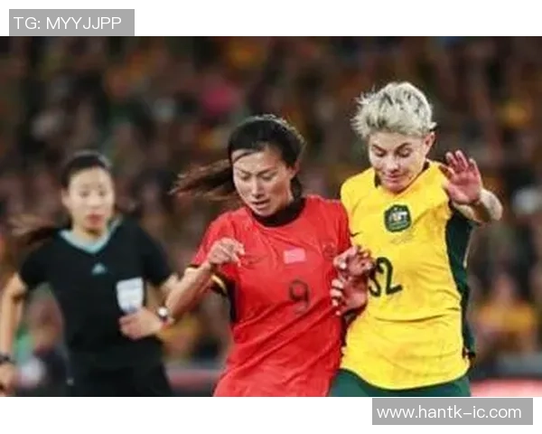 足球球星的中国女友揭秘她与明星恋情的背后故事