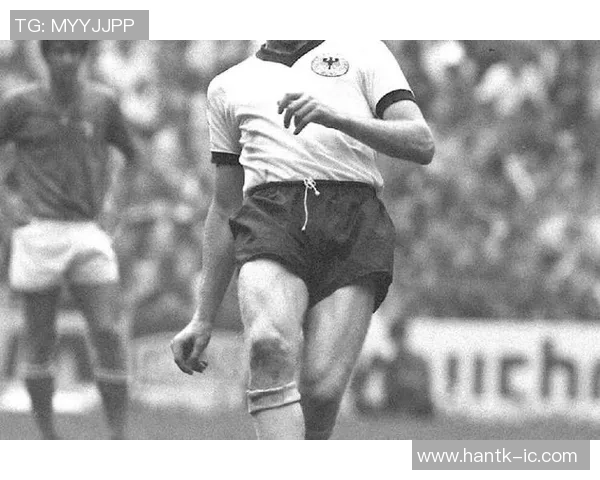 冰雪中的激情与对抗:冬季赛场上足球球星的坚毅与荣耀之路 冰雪中的激情与对抗:冬季赛场上足球球星的坚毅与荣耀之路